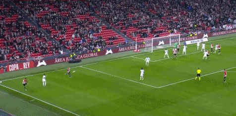 那个拥抱是整场最暖的一幕