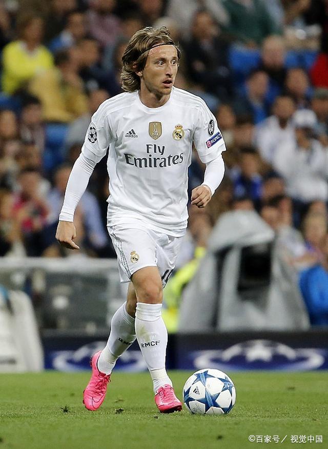 桑托斯主席：我们想和内马尔续约至明年世界杯，将很快谈判